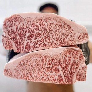 Wagyu Price Europe: Complete 2026 Guide to Japanese A5, Australian & European Wagyu Costs